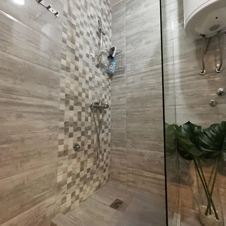 Moderna Hall One Bedroom Sremska Mitrovica